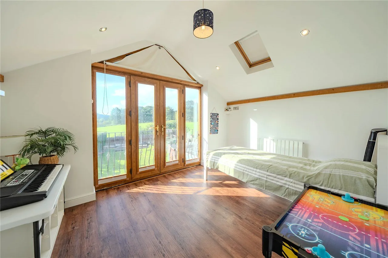 Troydale Grove, Pudsey, LS28, photo 7