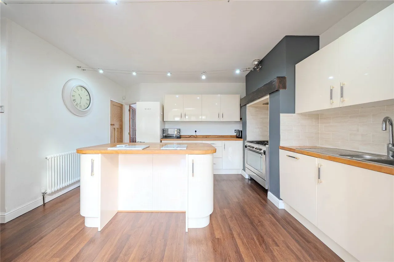 Troydale Grove, Pudsey, LS28, photo 16