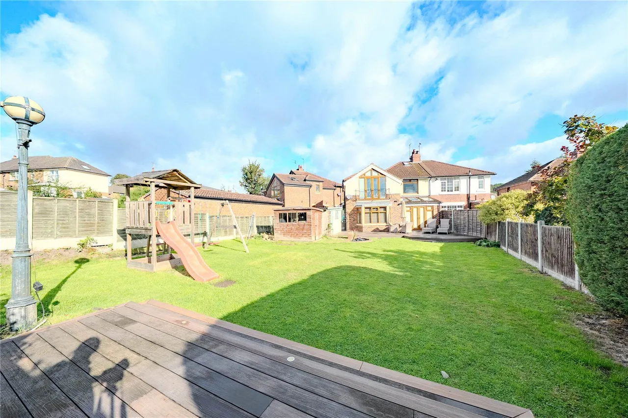 Troydale Grove, Pudsey, LS28, photo 10