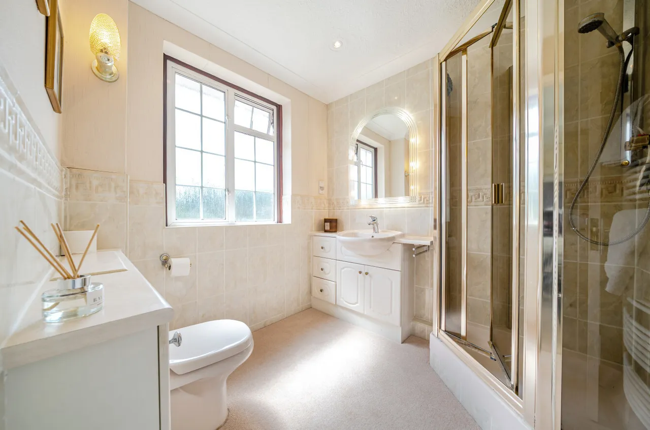 Westmorland Drive, Camberley, Surrey Heath, GU15 1EW, photo 8