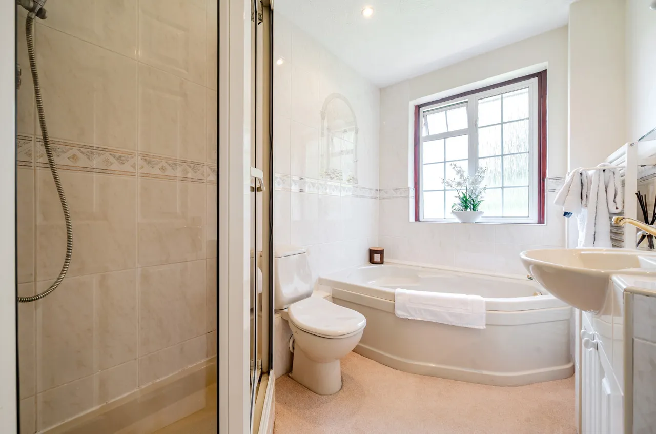 Westmorland Drive, Camberley, Surrey Heath, GU15 1EW, photo 7