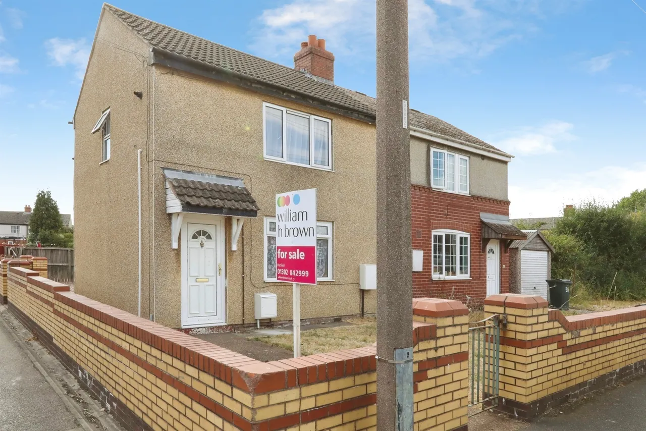 3 bed house for sale, Princess Avenue, Stainforth, DN7