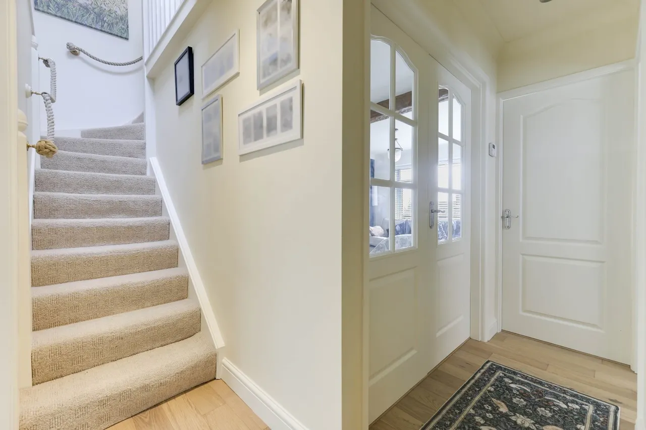 Emmott View, Leeds, LS19, photo 10