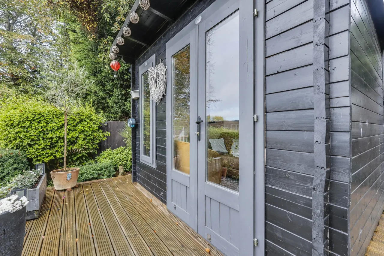 Emmott View, Leeds, LS19, photo 16