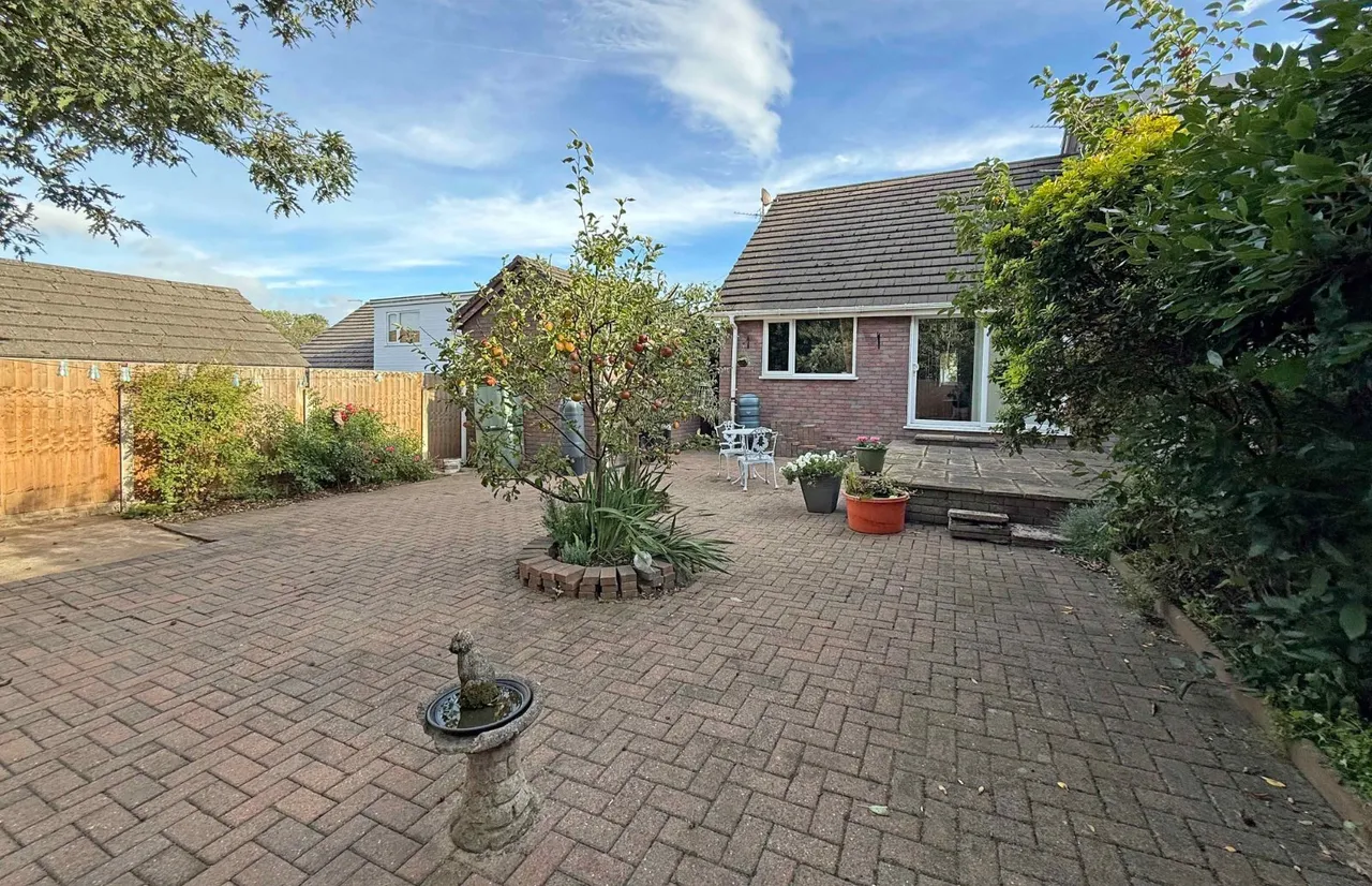 Maes Dolfor, Llanfairfechan, LL33, photo 11