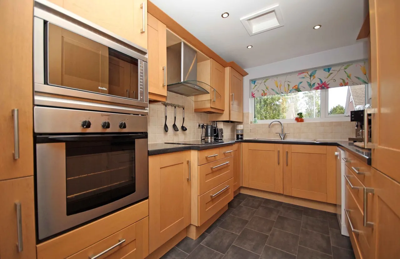 Maes Dolfor, Llanfairfechan, LL33, photo 15