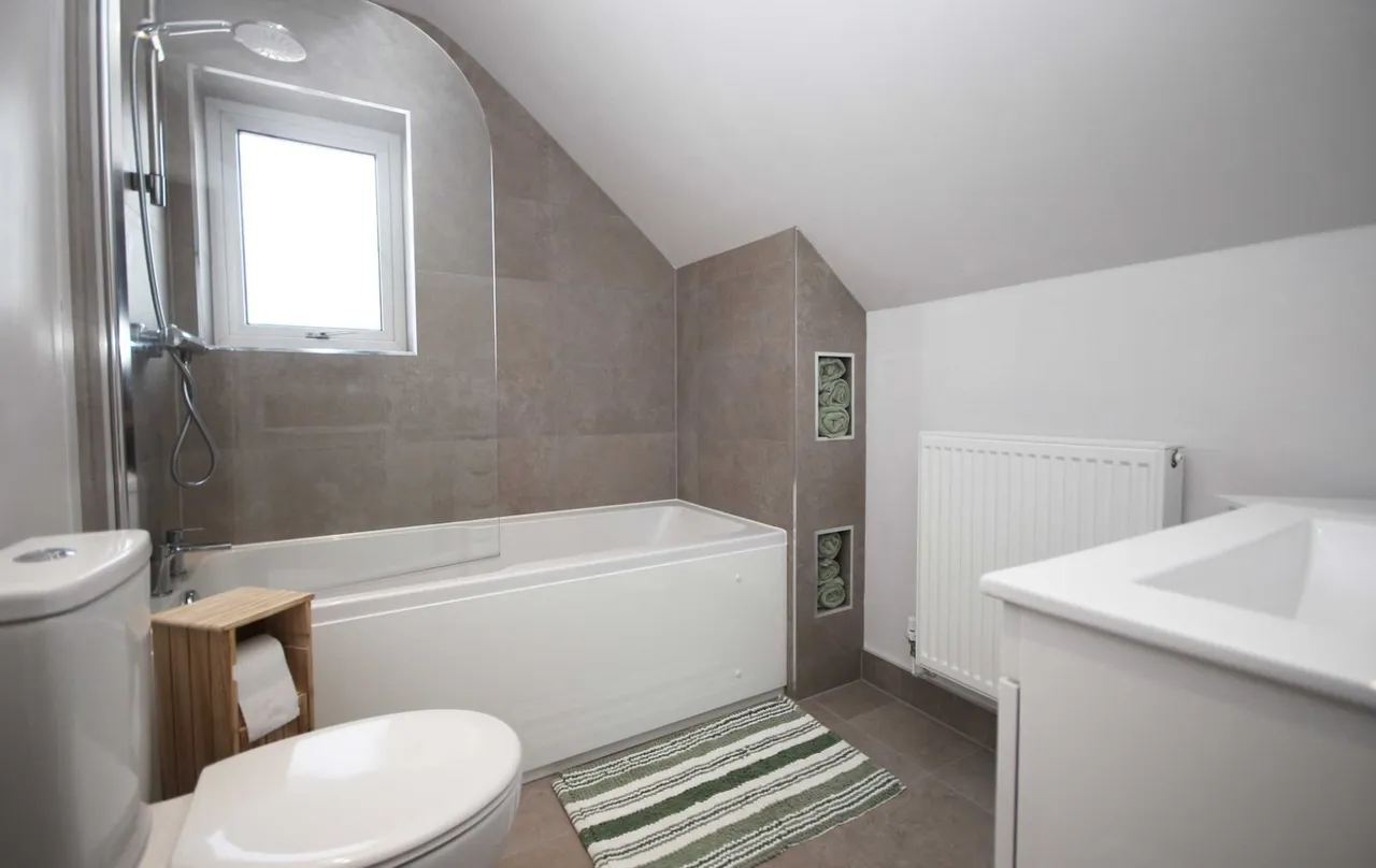 Maes Dolfor, Llanfairfechan, LL33, photo 10