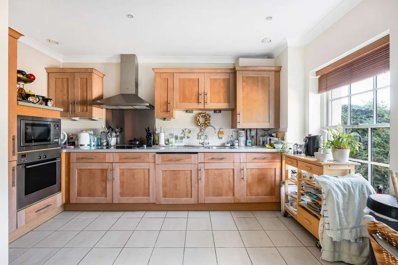Ford Road, Tortington, Arundel, West Sussex, BN18 0FG, photo 4