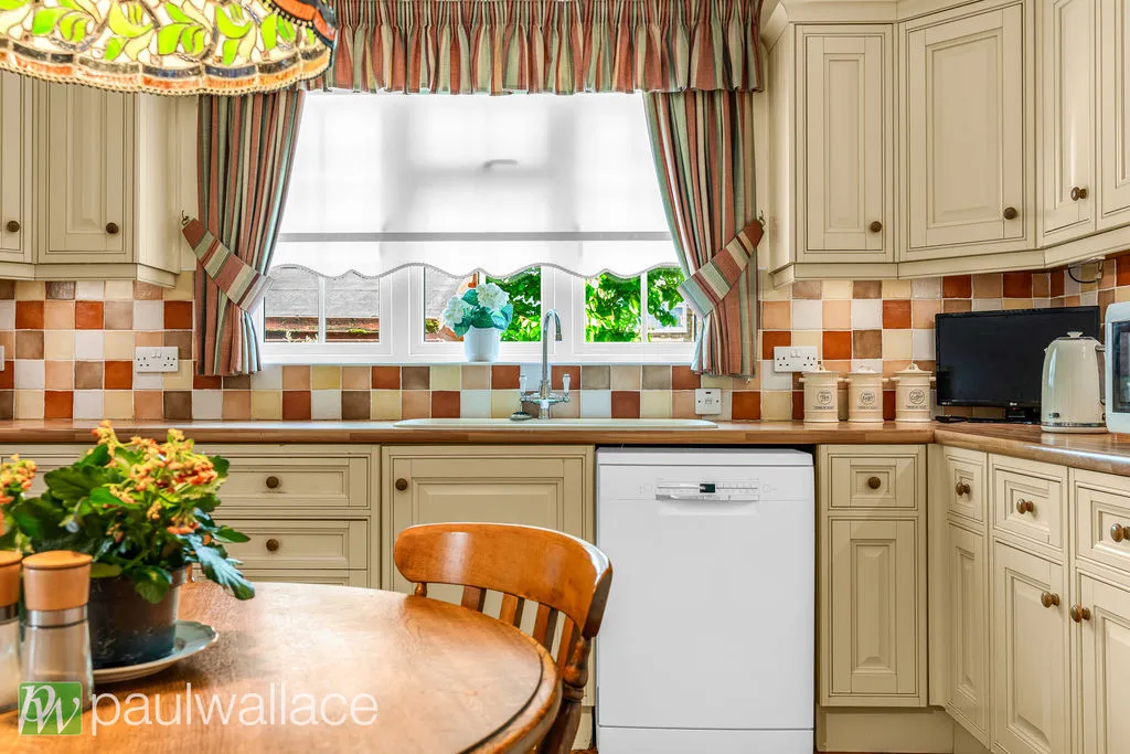 West Close, Hoddesdon, EN11, photo 12