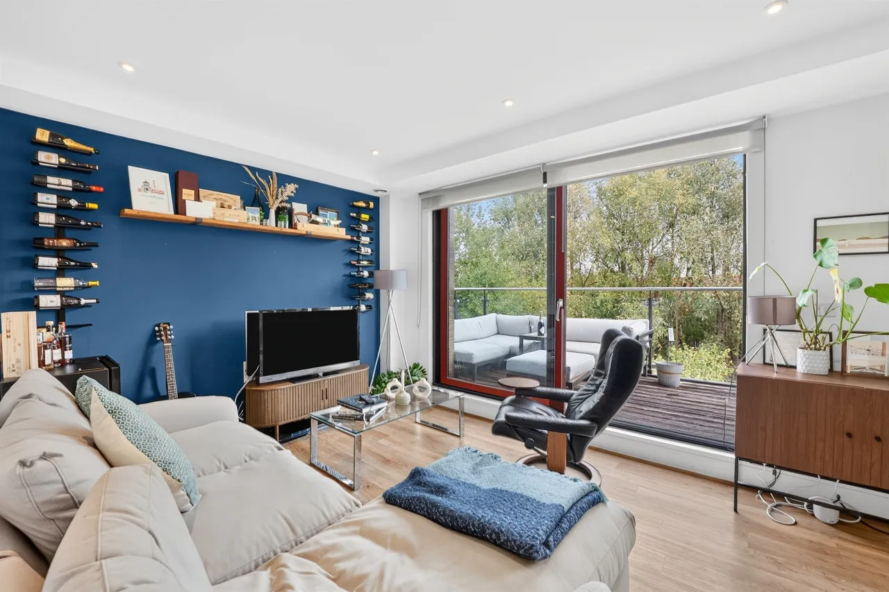 Knaresborough Drive, London, SW18, photo 3