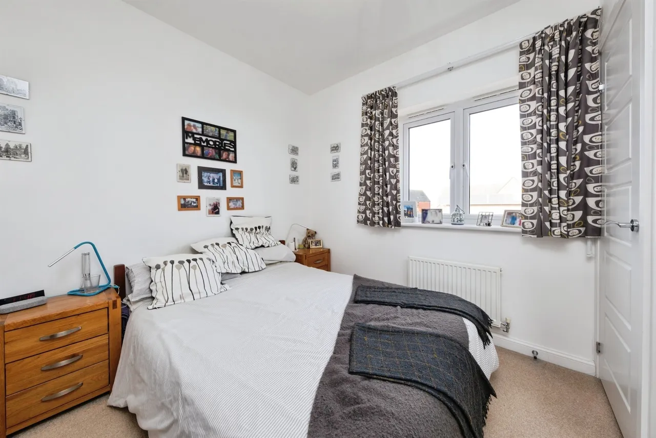 Agrippa Crescent, Fairfields, Milton Keynes, photo 9