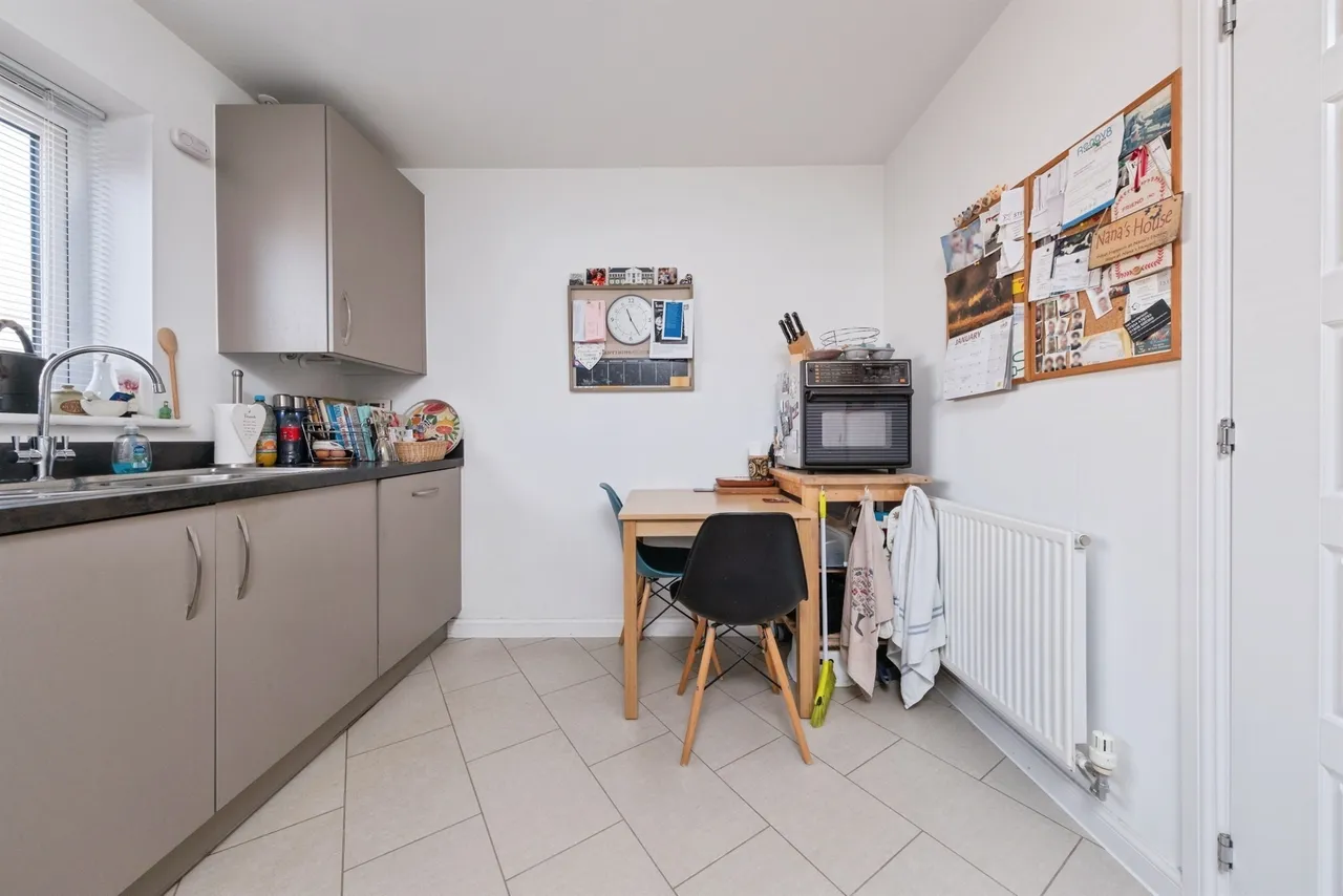 Agrippa Crescent, Fairfields, Milton Keynes, photo 4