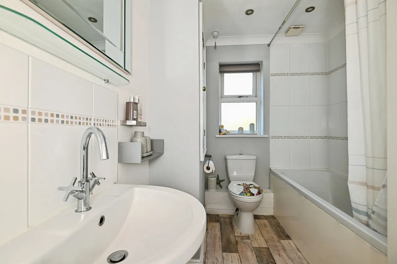 Doddington Court, Maidstone, ME16, photo 7