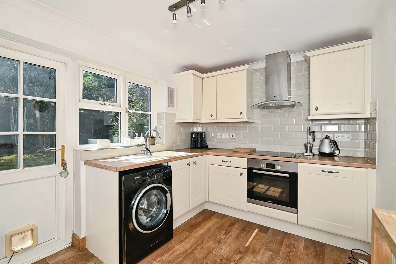 Doddington Court, Maidstone, ME16, photo 4