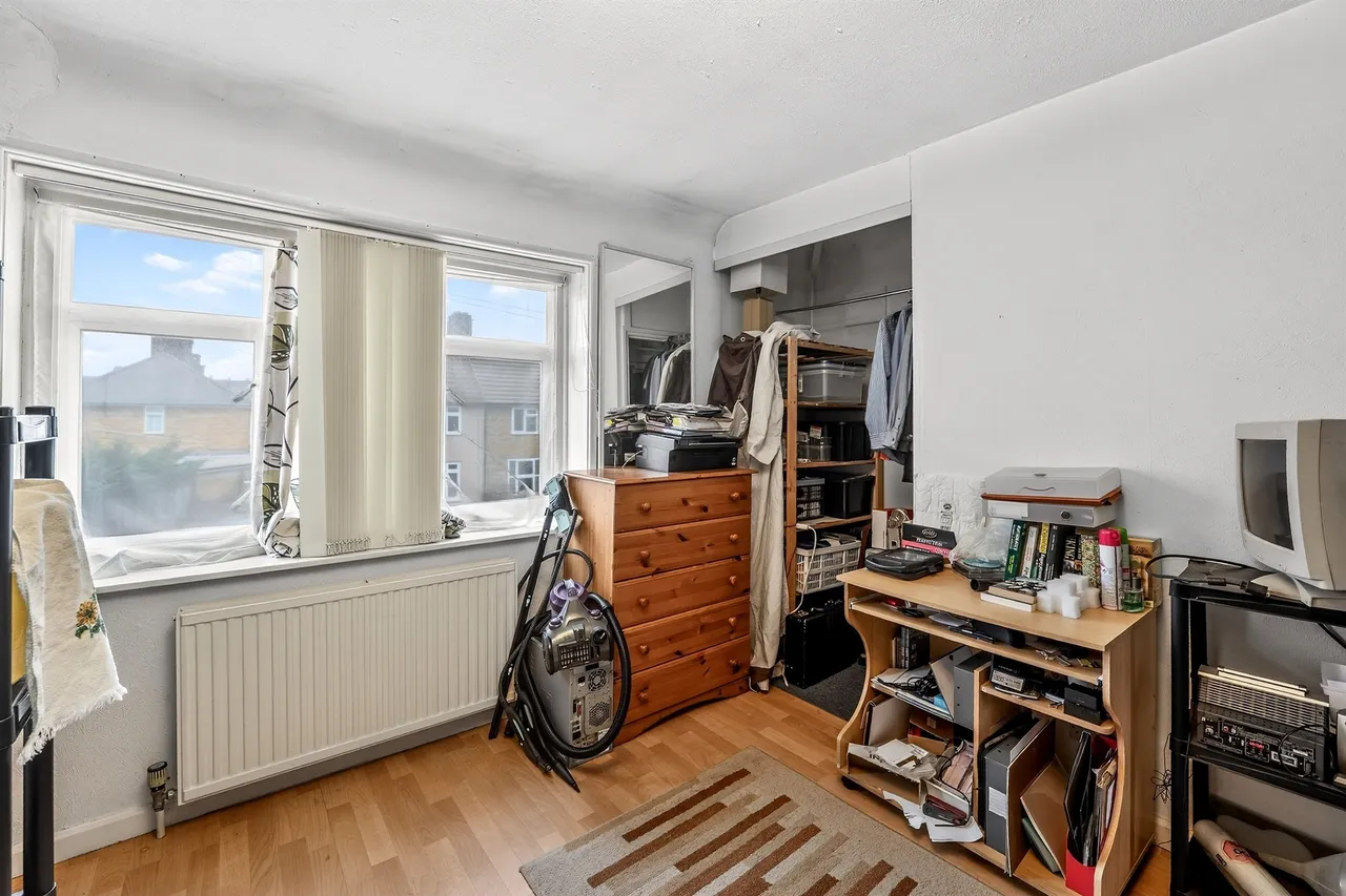 Glastonbury Road, MORDEN, photo 11