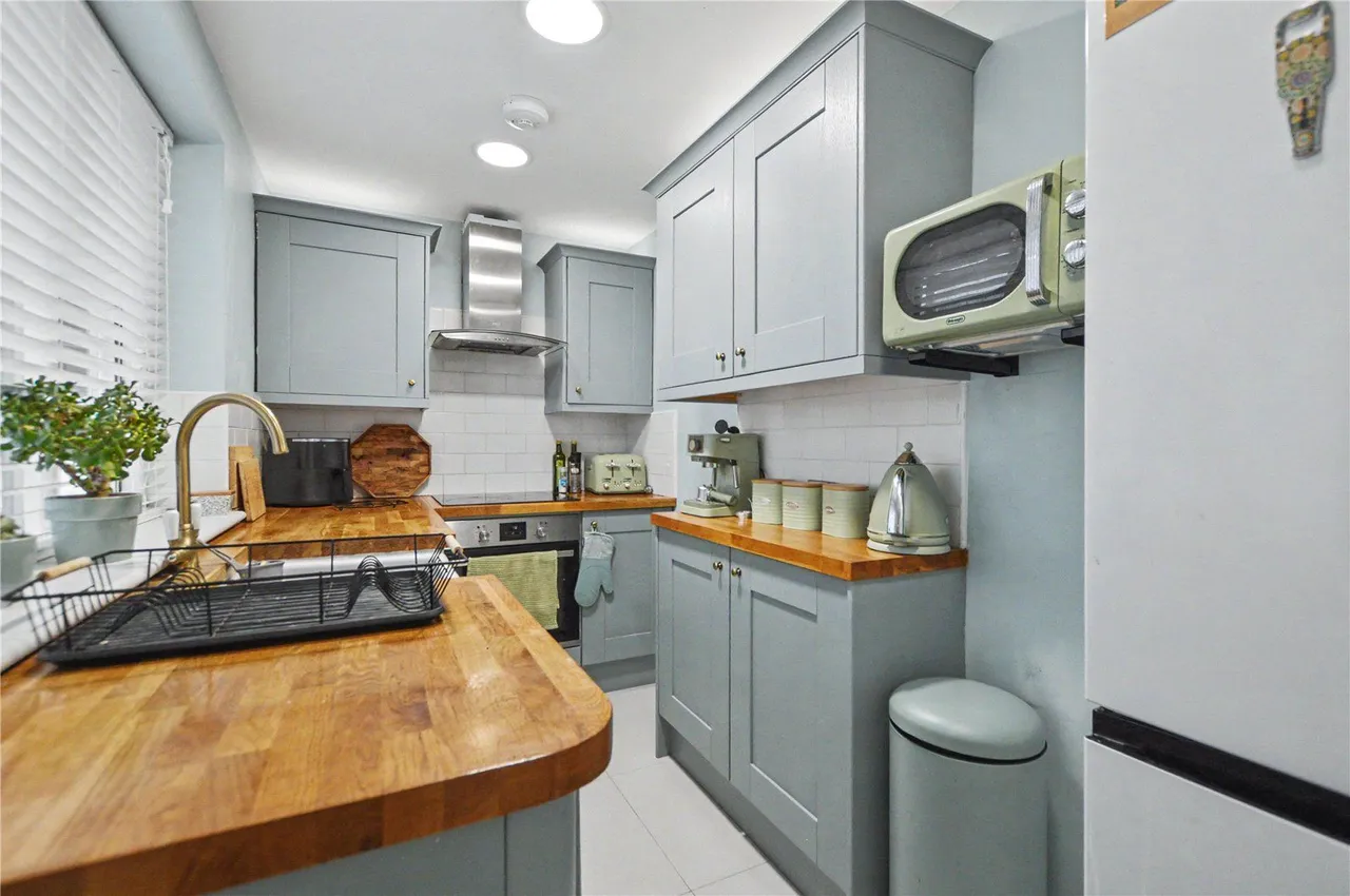 Lynwood Crescent, Woodlesford, LS26, photo 3