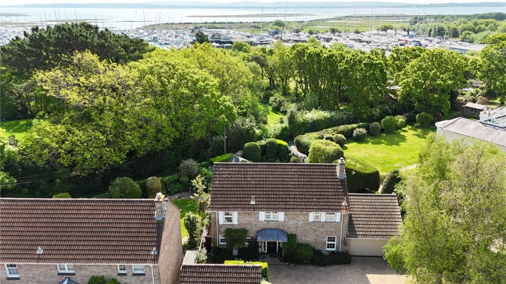 Lymington, Hampshire, photo 17