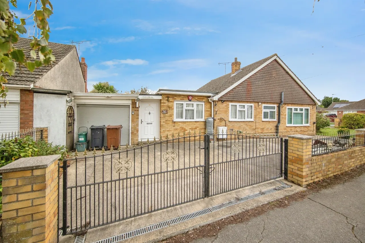 Woodrows Lane, Clacton-On-Sea, CO16, photo 13