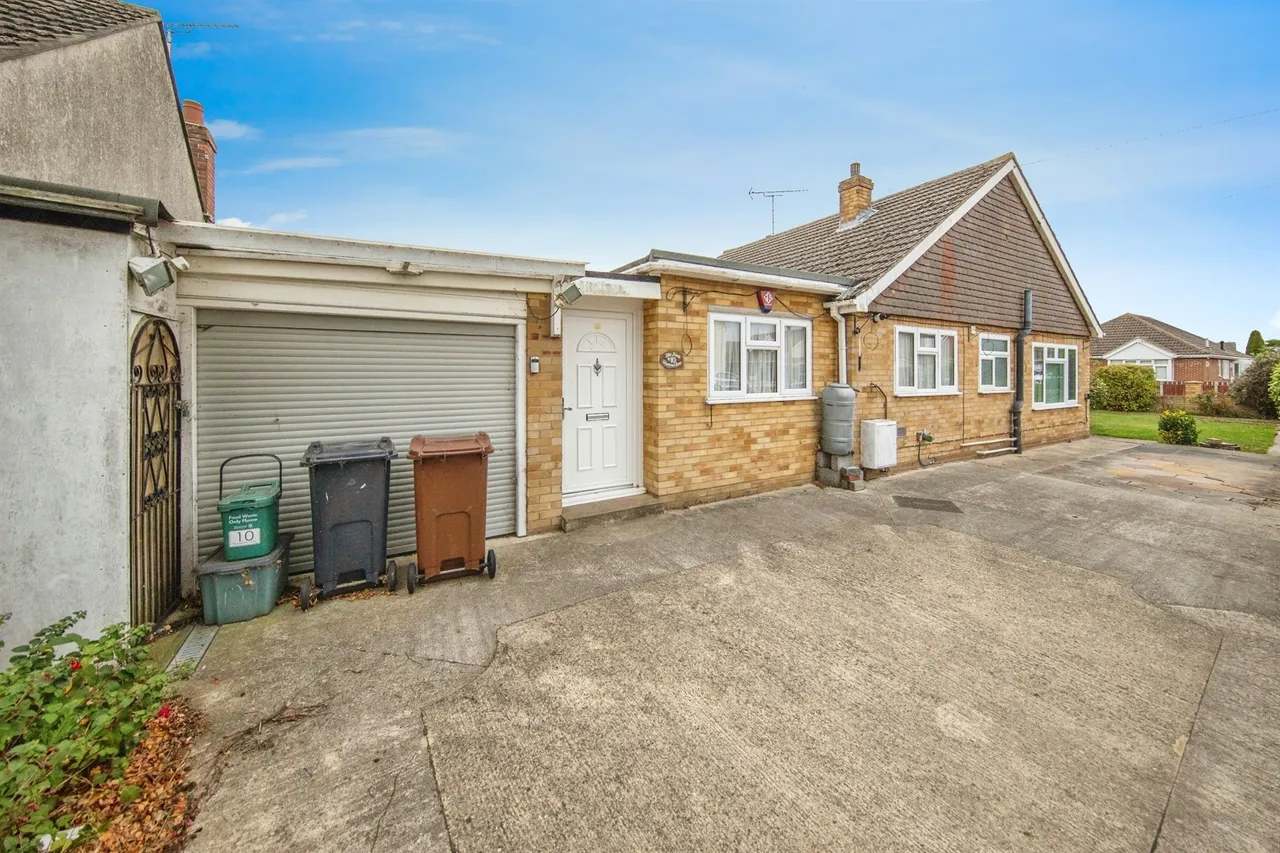 Woodrows Lane, Clacton-On-Sea, CO16, photo 17
