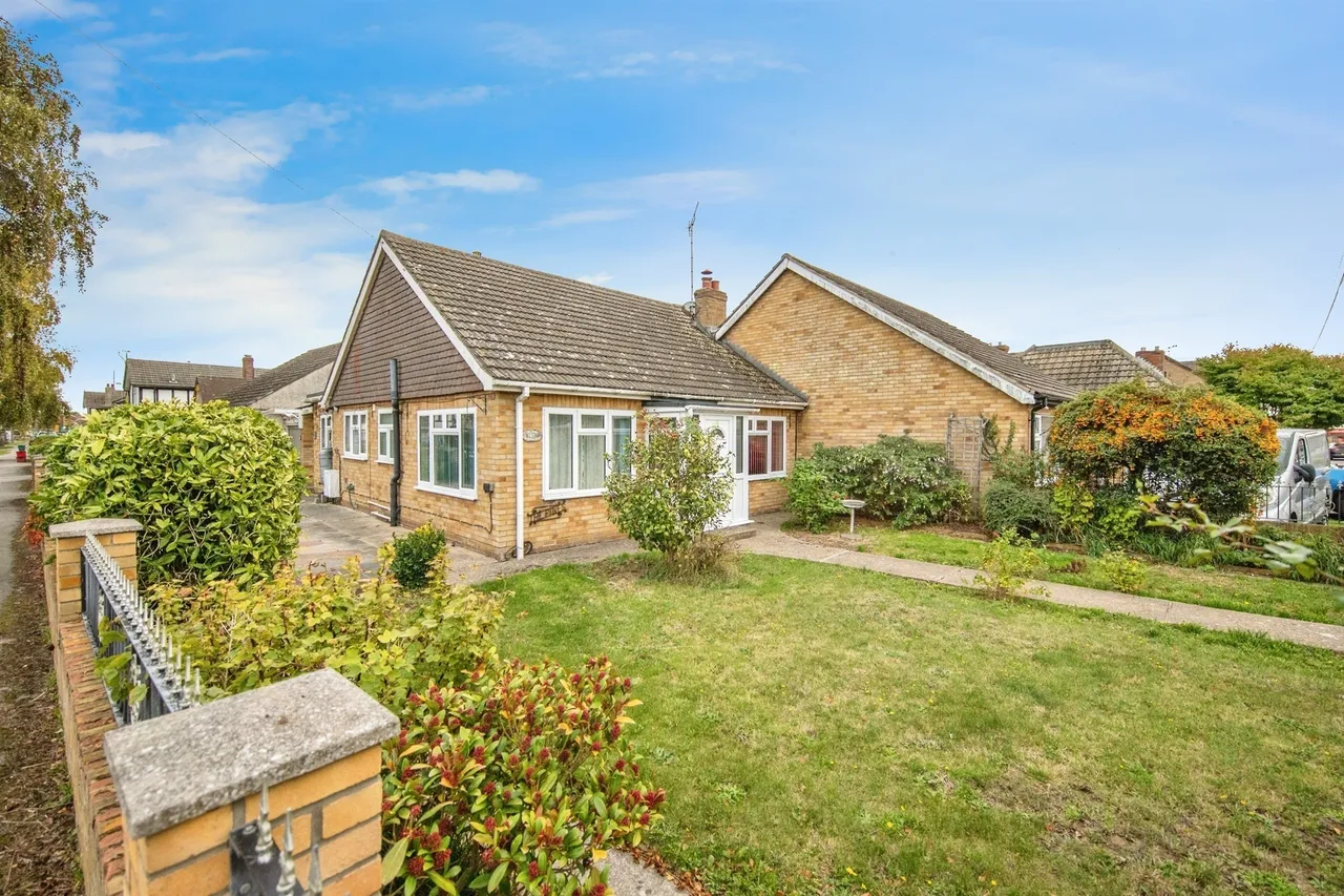 Woodrows Lane, Clacton-On-Sea, CO16, photo 15