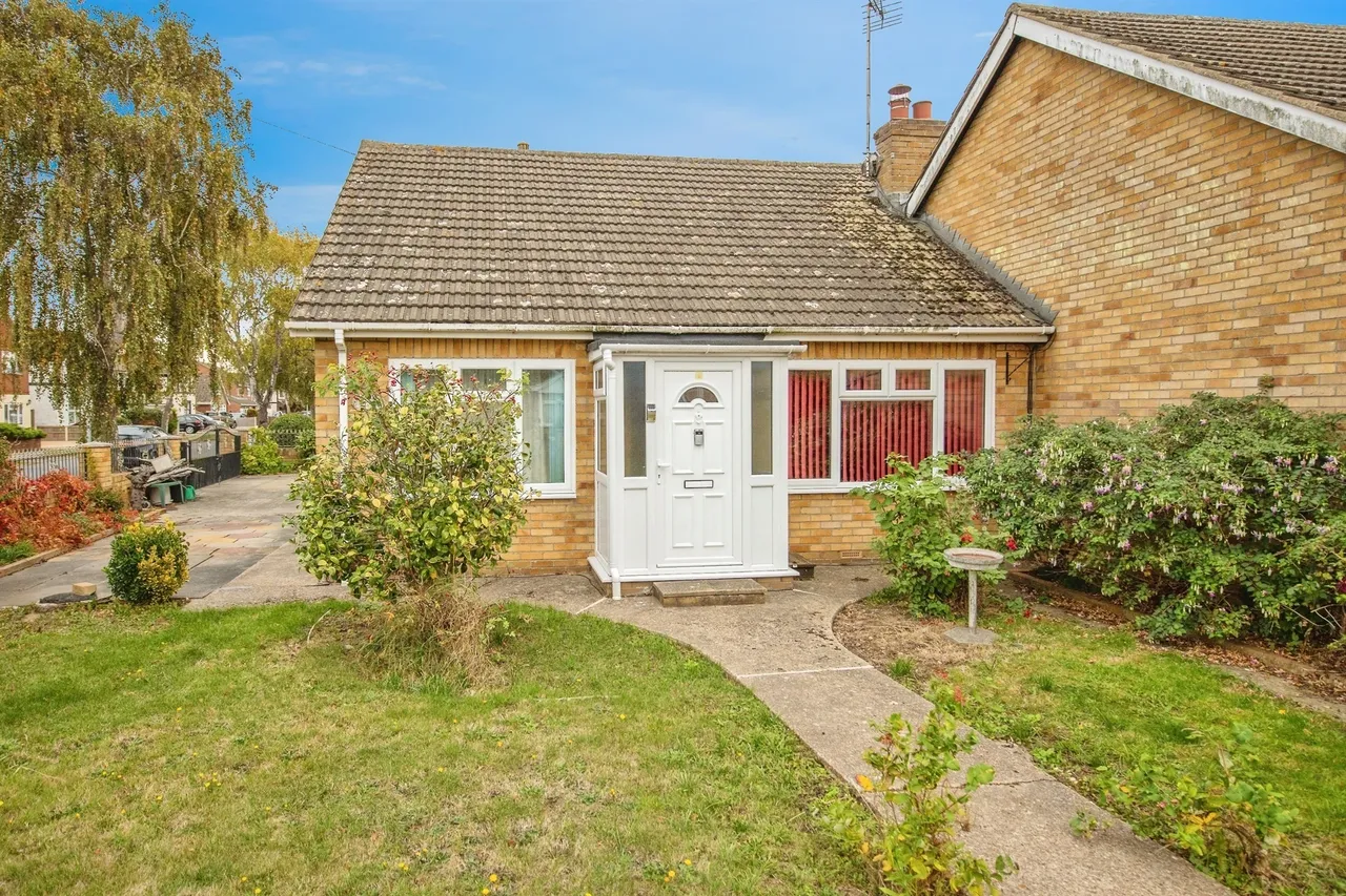 Woodrows Lane, Clacton-On-Sea, CO16, photo 16