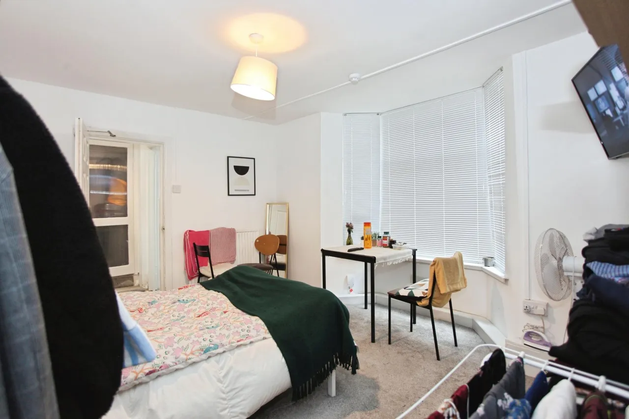 Caerleon Road, Newport, NP19, photo 16