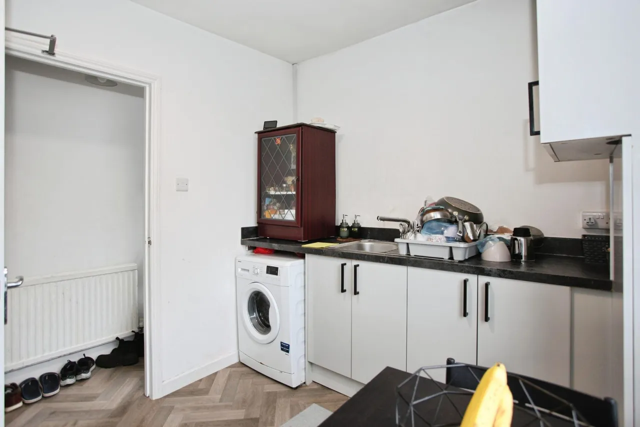 Caerleon Road, Newport, NP19, photo 35