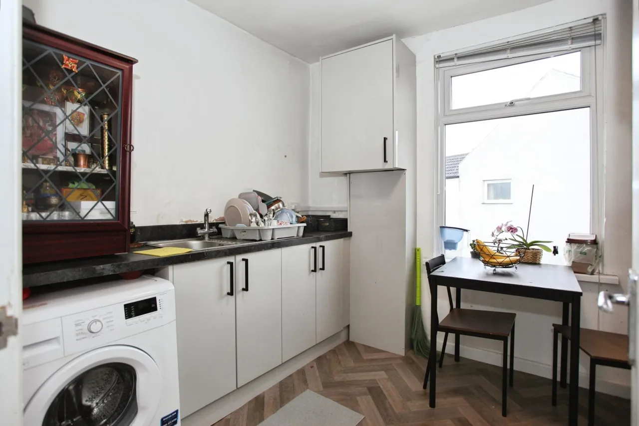 Caerleon Road, Newport, NP19, photo 33