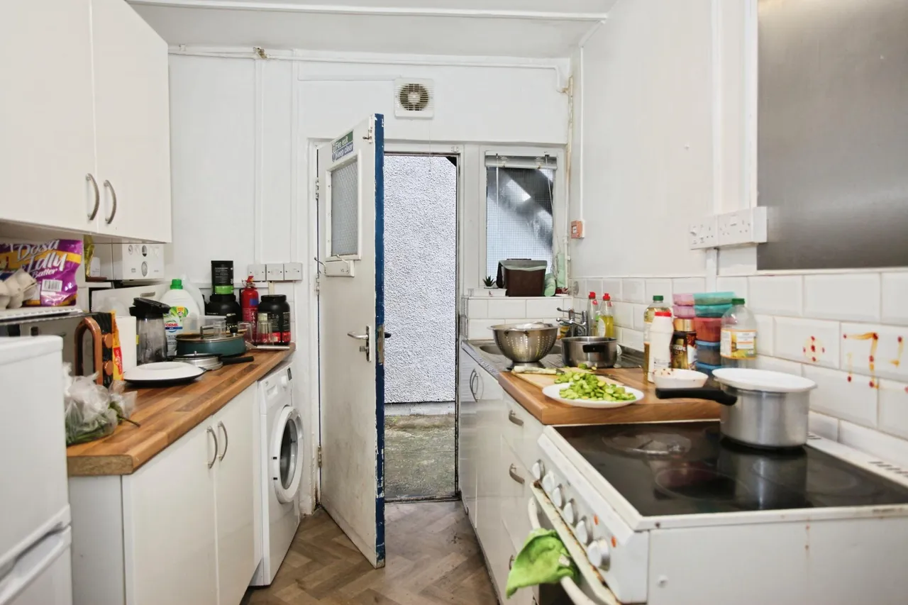 Caerleon Road, Newport, NP19, photo 25