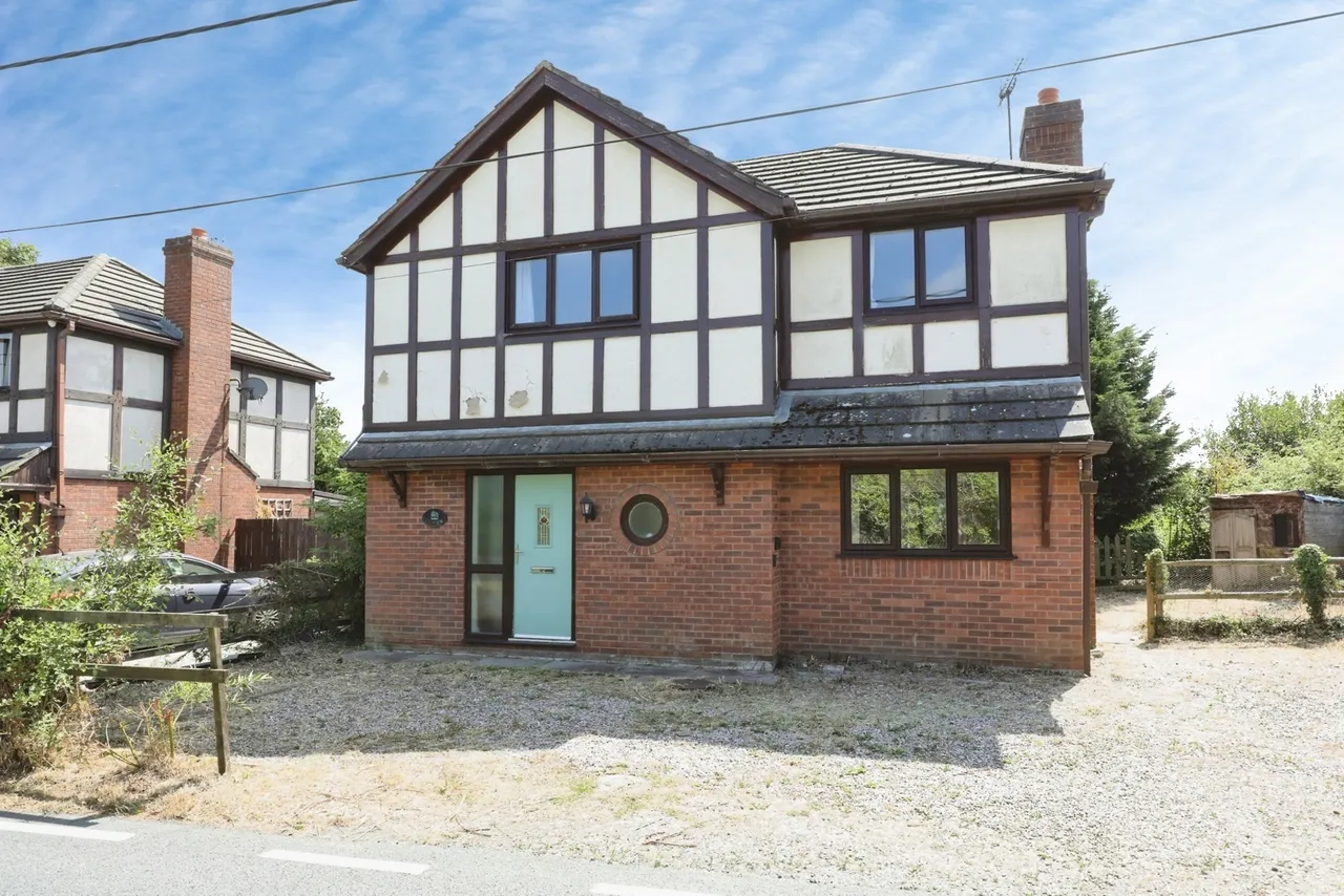 3 bed house for sale — Stoneley Road, Crewe, Cheshire, CW1