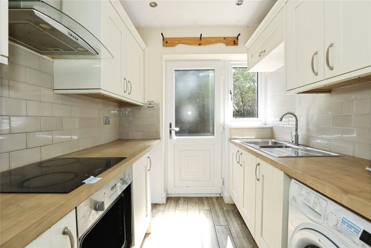 Stoneley Road, Crewe, Cheshire, CW1, photo 9
