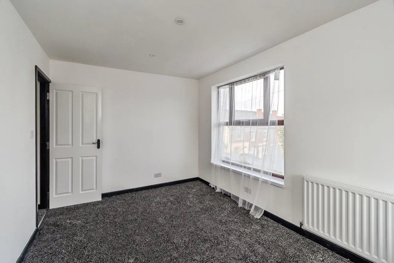 High Street, Cheslyn Hay, Walsall, Staffordshire, WS6, photo 7