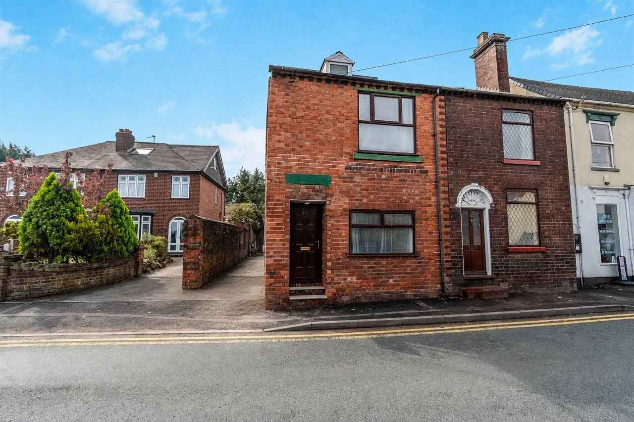 3 bed house for sale — High Street, Cheslyn Hay, Walsall, Staffordshire, WS6