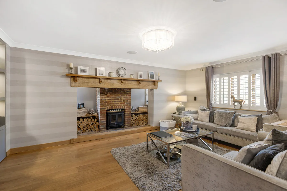 Highfield Road, TW16, photo 6