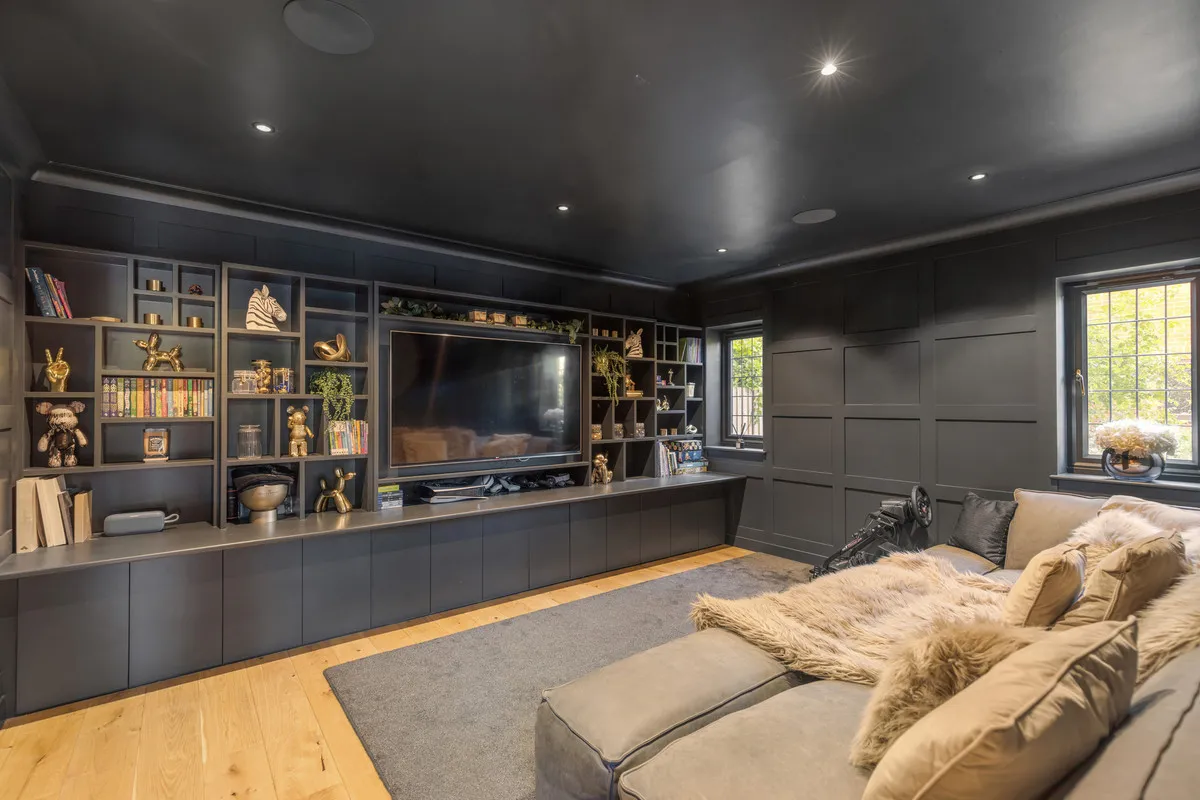 Highfield Road, TW16, photo 5