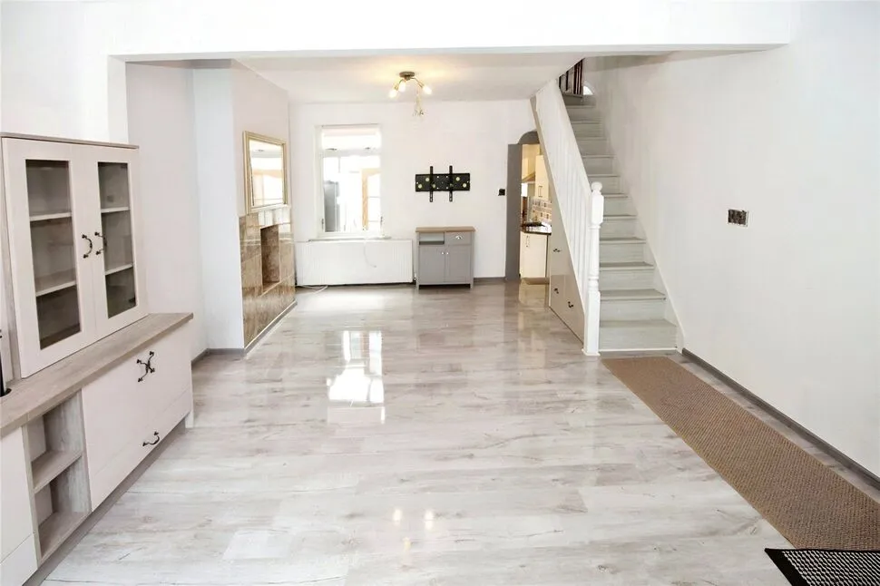 3 bed house to rent — Althorpe Street, Bedford, Bedfordshire, MK42