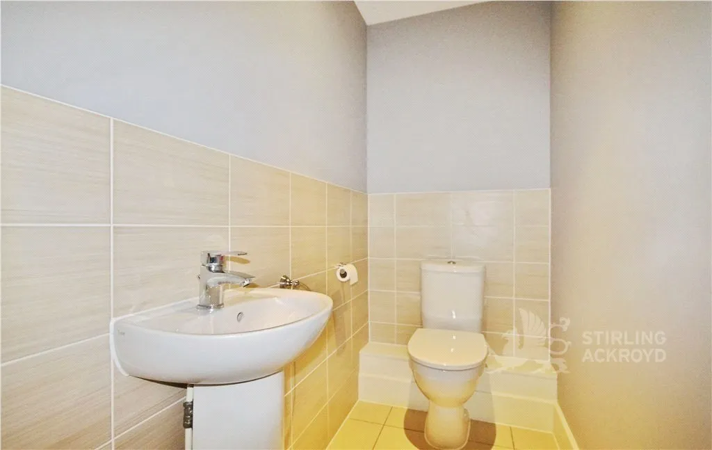 Pretoria Road, Chertsey, KT16, photo 5