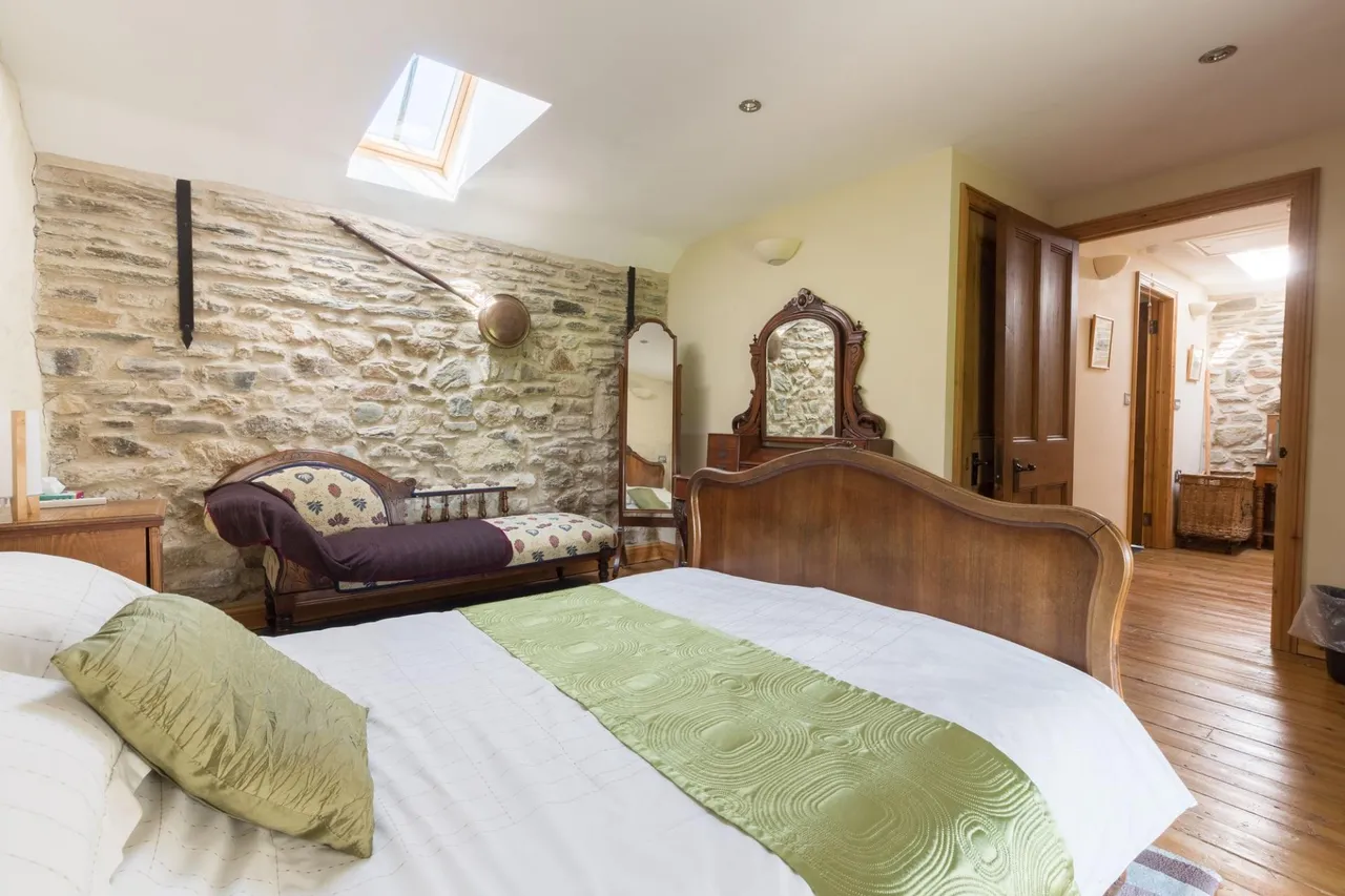 Pen Y Cwm, Haverfordwest, SA62, photo 18