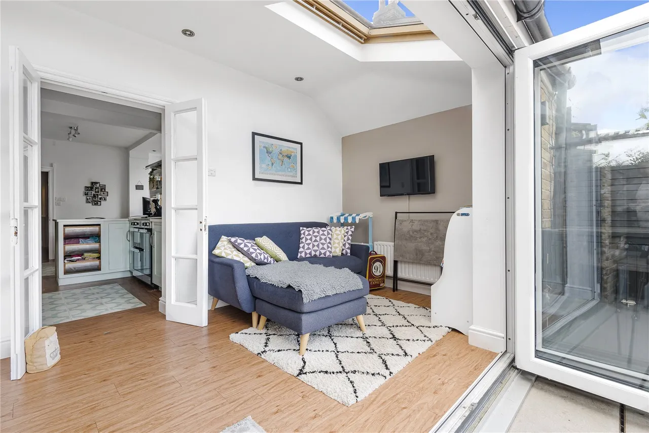 Whitton Road, Twickenham, TW1 1BS, photo 7