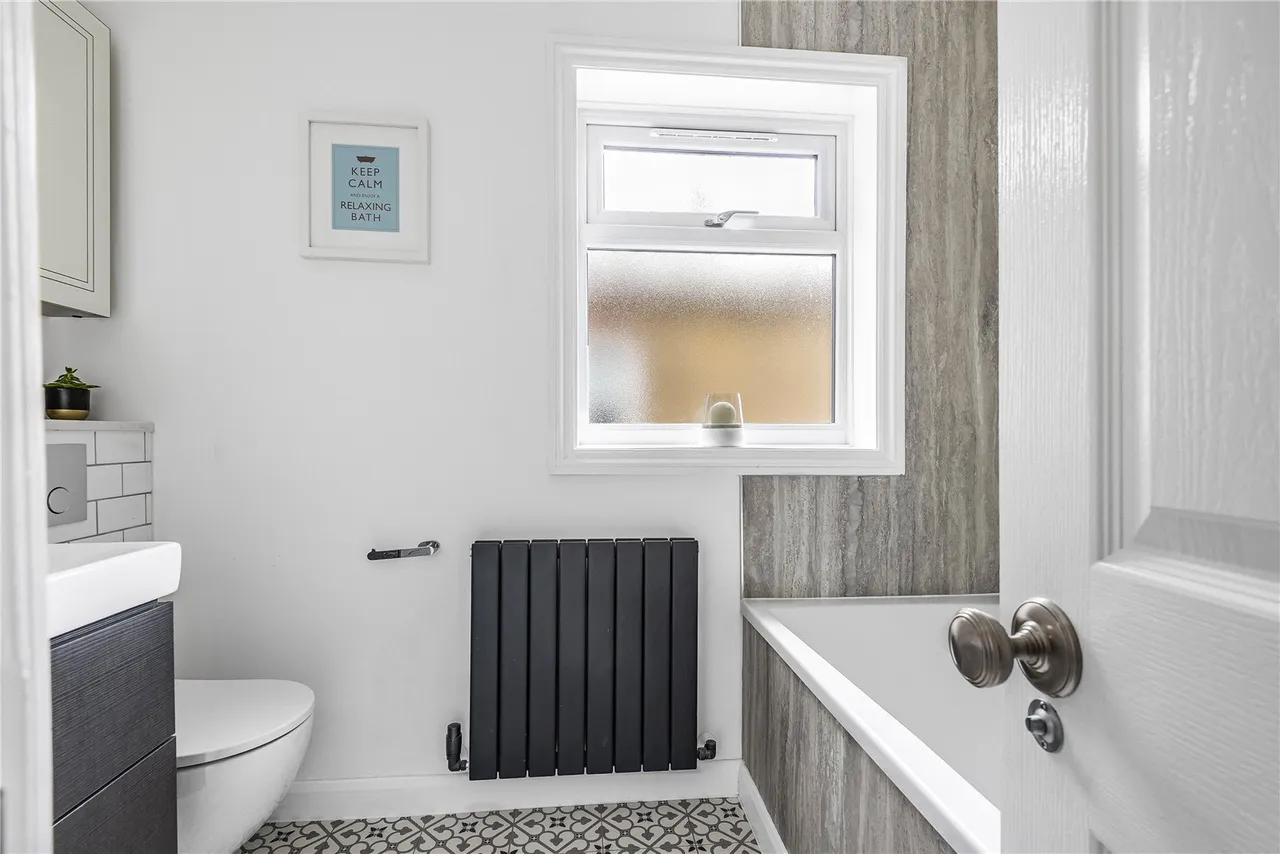 Whitton Road, Twickenham, TW1 1BS, photo 14