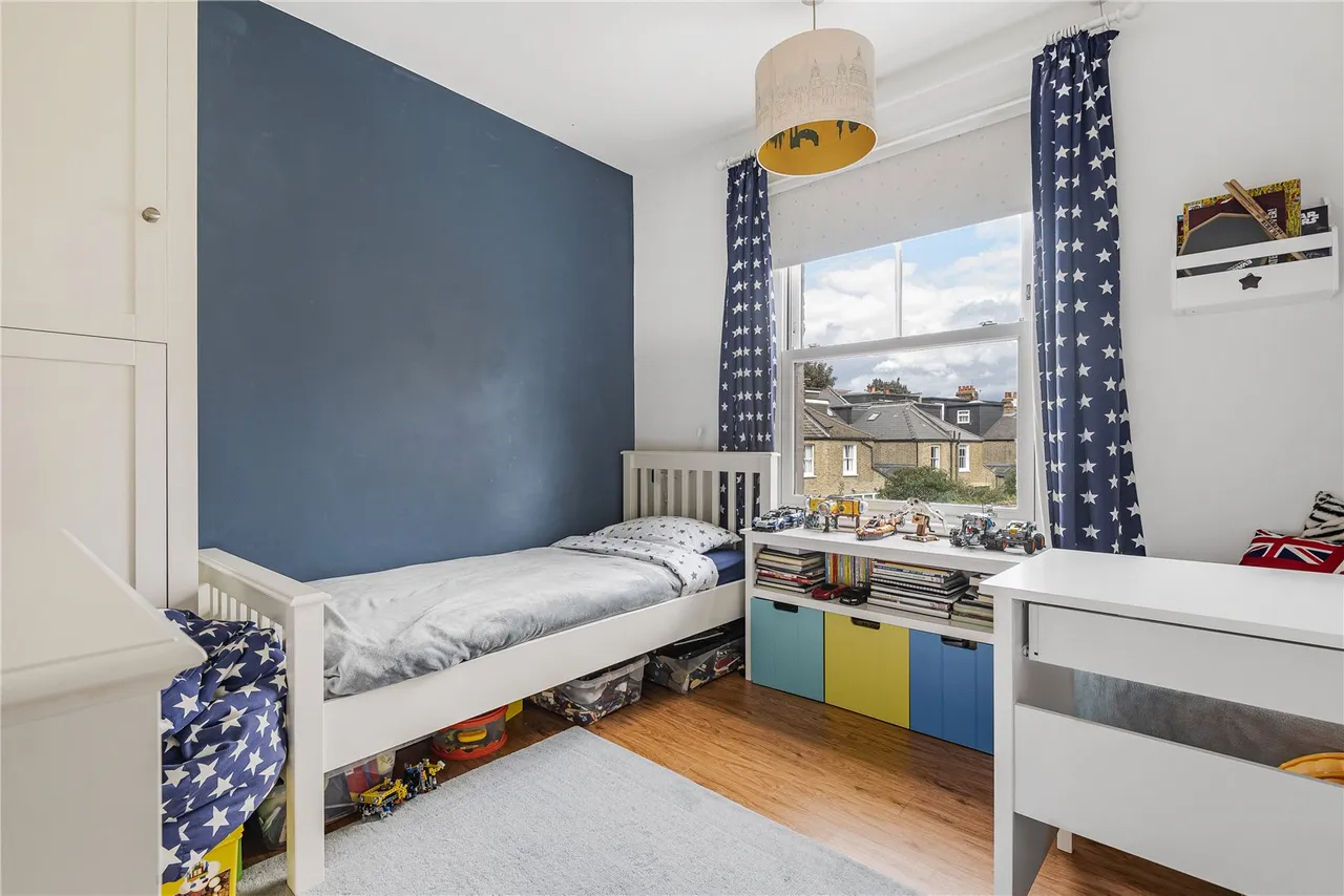 Whitton Road, Twickenham, TW1 1BS, photo 12