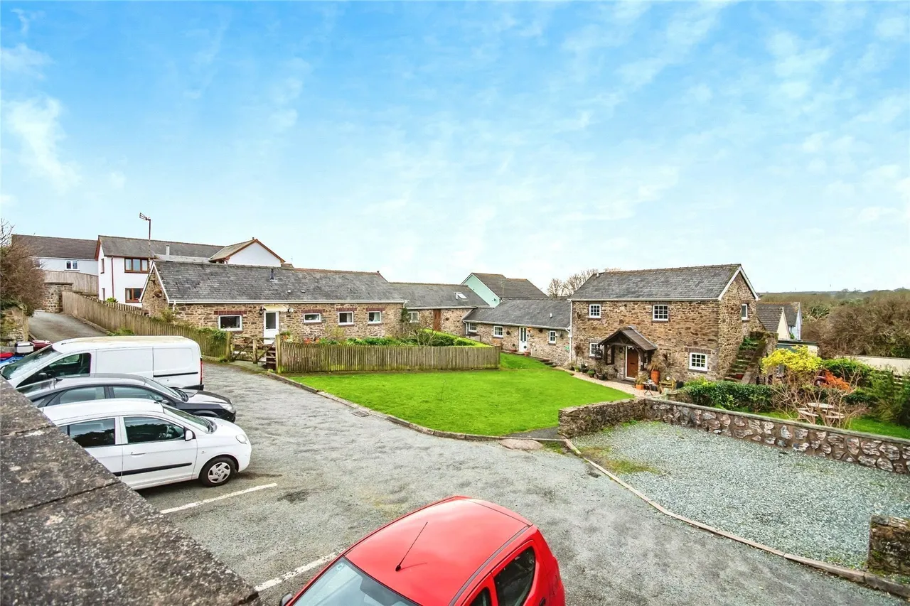 Honeyborough Road, Neyland, SA73, photo 2