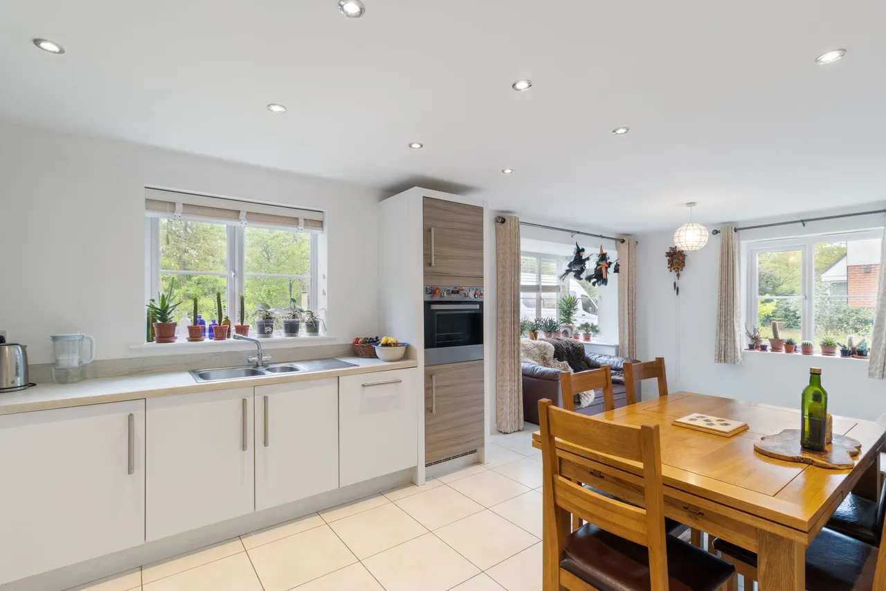 Wetherby Avenue, Warrington, Warrington, WA4 6FT, photo 4