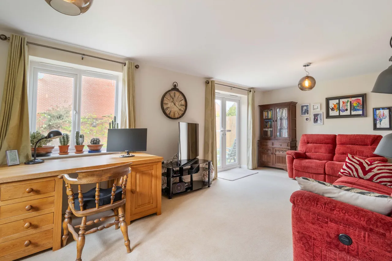 Wetherby Avenue, Warrington, Warrington, WA4 6FT, photo 9