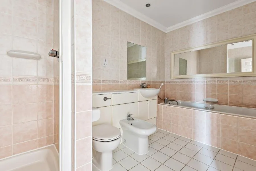 Virginia Water, GU25 4ST, photo 10