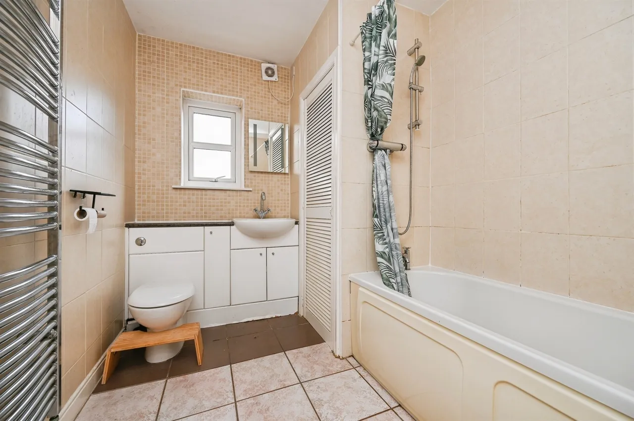 Little Parkfield Road, Liverpool, photo 9