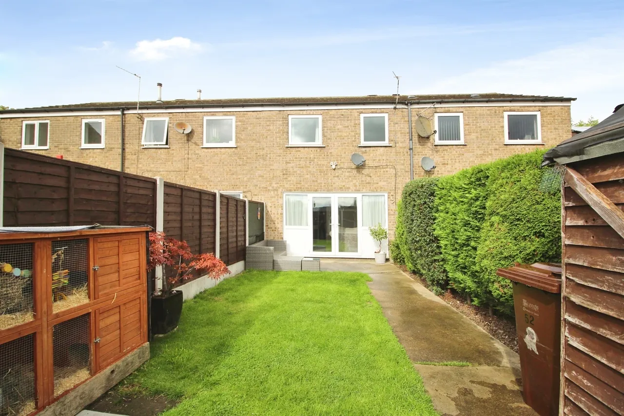 Willow Garth Avenue, LEEDS, photo 12