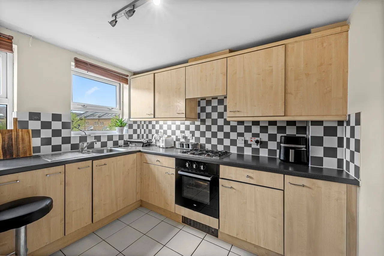 Schooner Close, London, E14, photo 5
