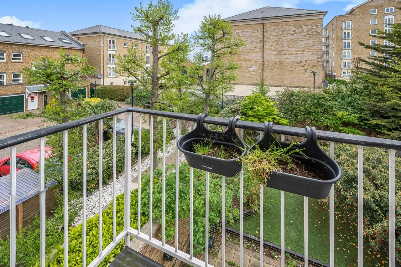 Schooner Close, London, E14, photo 2