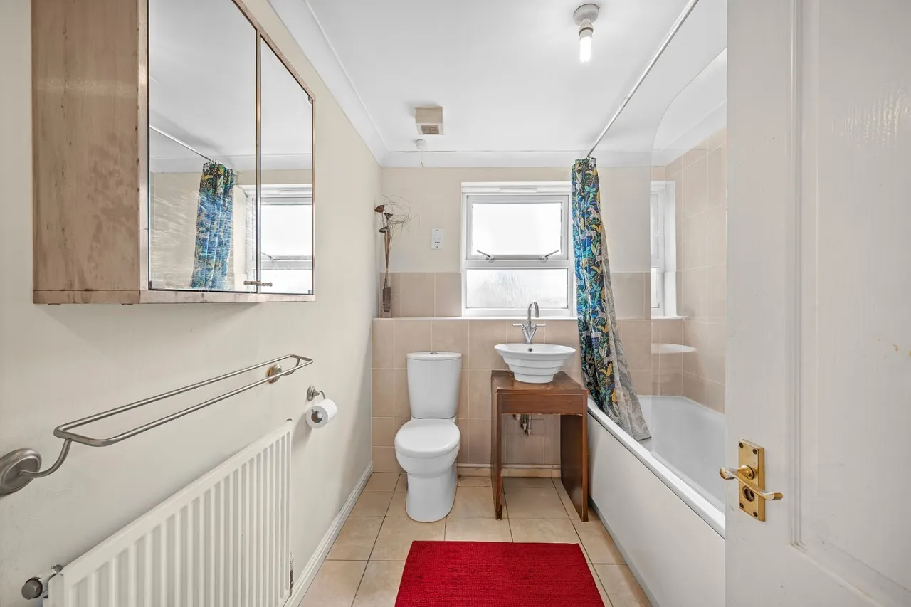 Schooner Close, London, E14, photo 8
